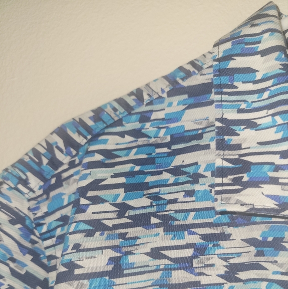 Calvin Klein Pixelated Mosaic Blue Button Down Shirt - Picture 4 of 13